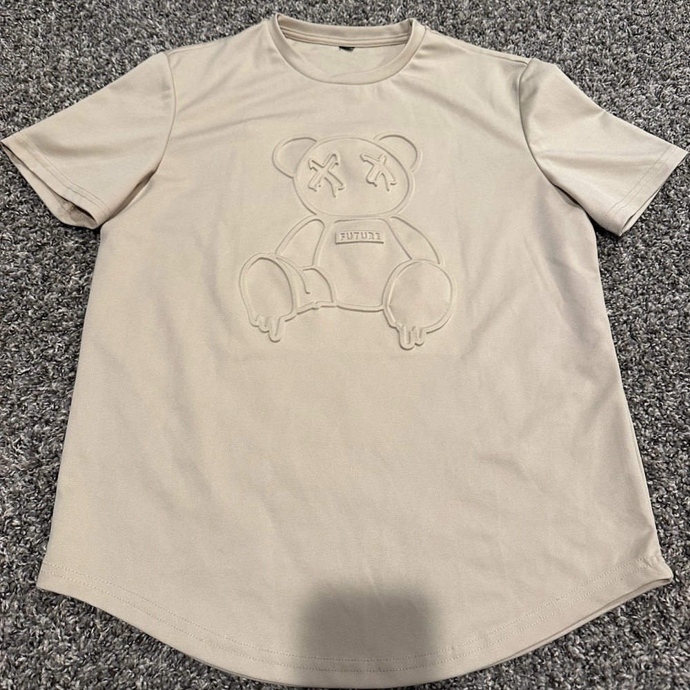 Futur Beige Bear Embossed Short Sleeve Tee